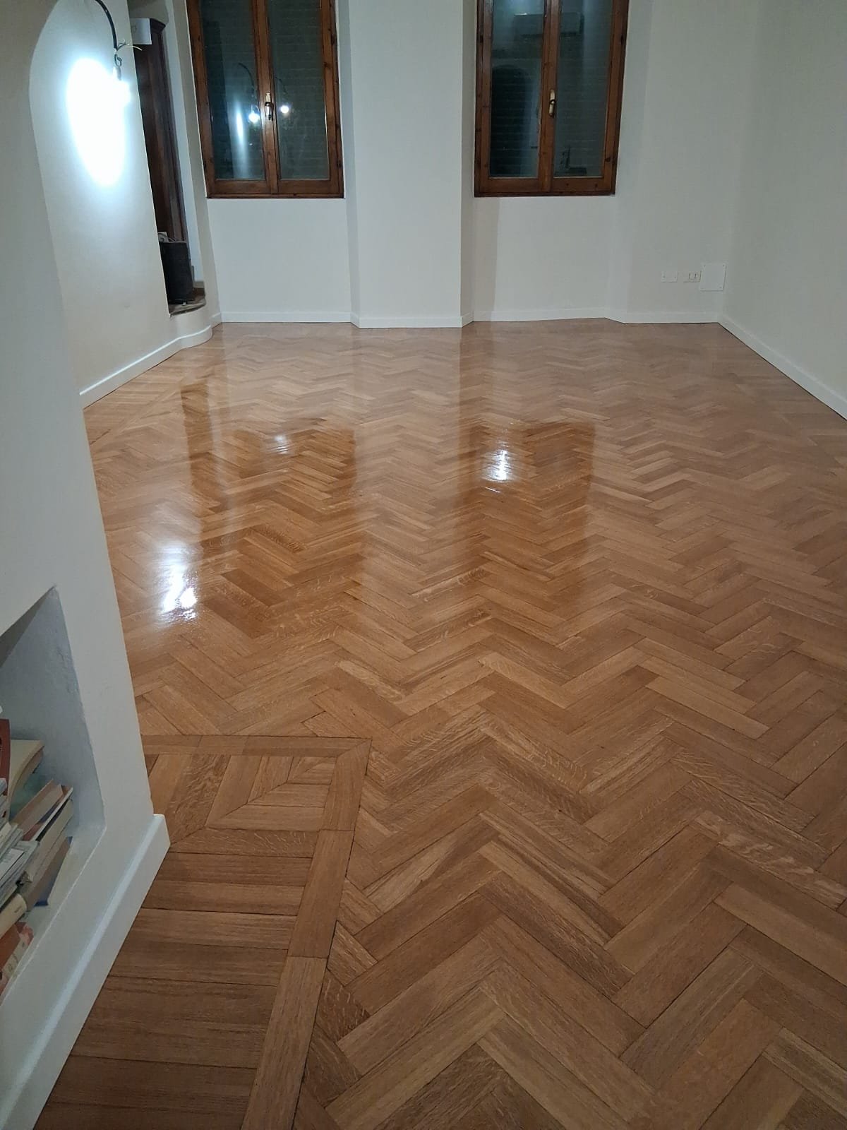 Lavoro di posa parquet